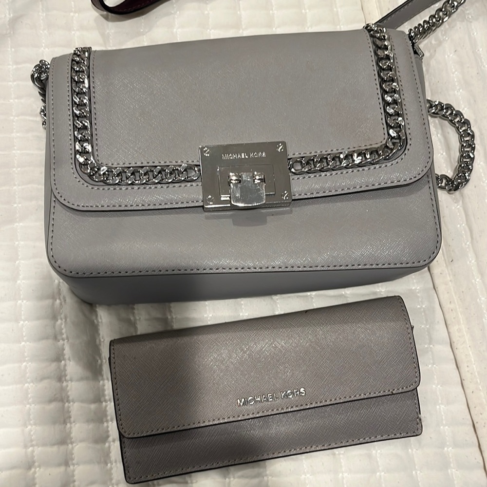 Michael kors grey and silver bag w wallet